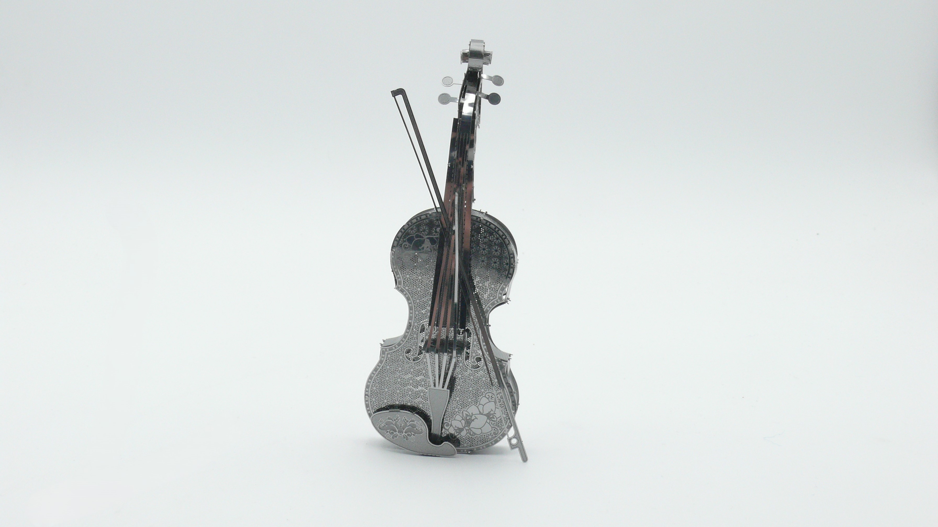 3D Metal Model Violin