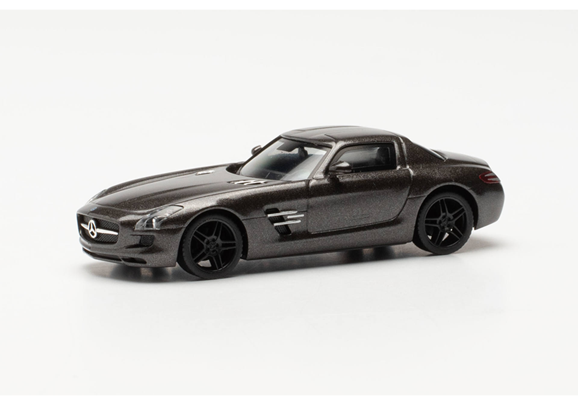 Herpa 430784-002  Mercedes-Benz SLS AMG, Monza Grau Metallic 1:87