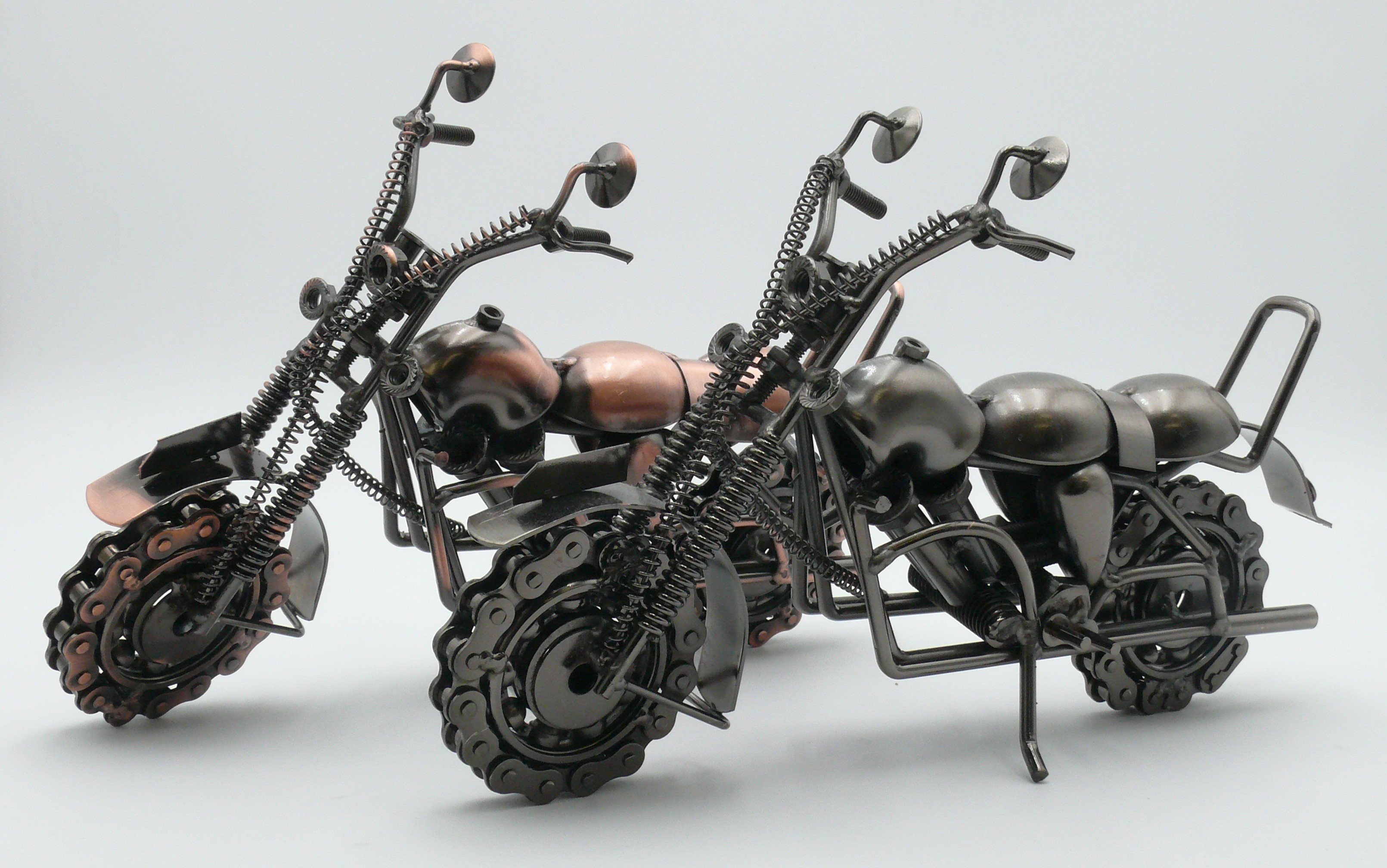 Metall Motorrad aus Schrauben - Groß