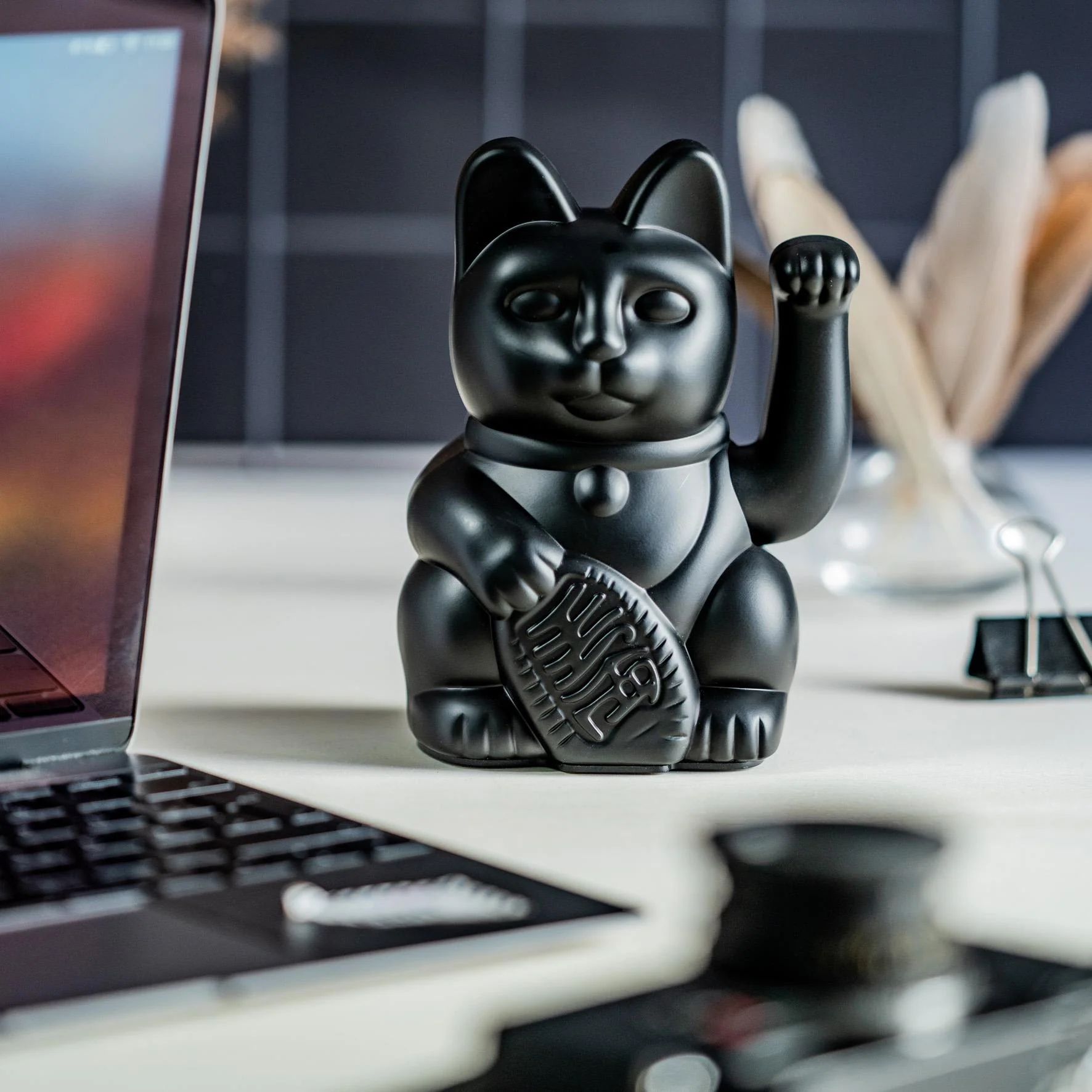 Winkekatze / Maneki Neko | Classic - Schwarz Winkekatze / Maneki Neko | Classic - Schwarz
