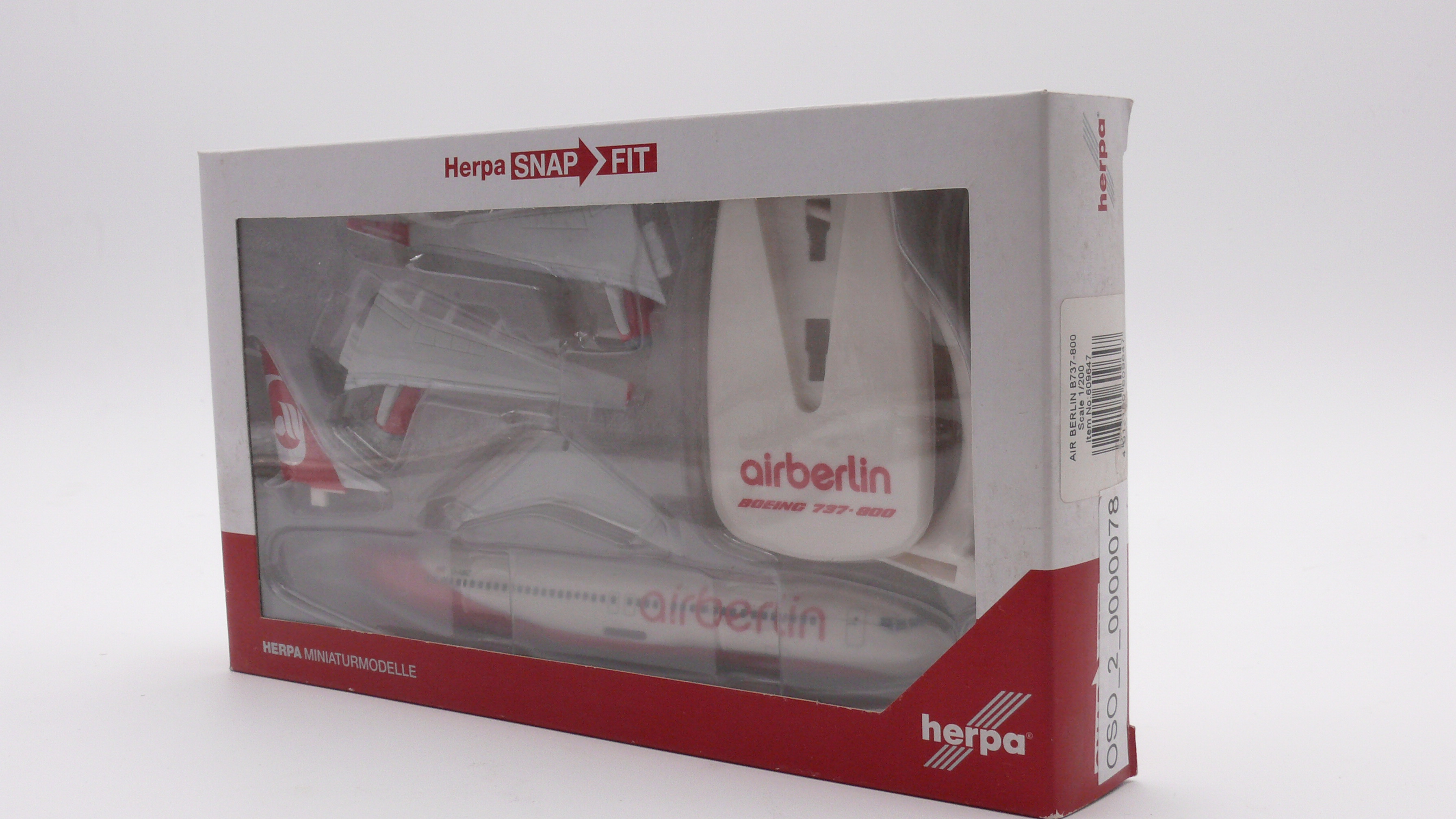 Herpa 609647 Boeing 737-800 Air Berlin D-ABAZ 1:200