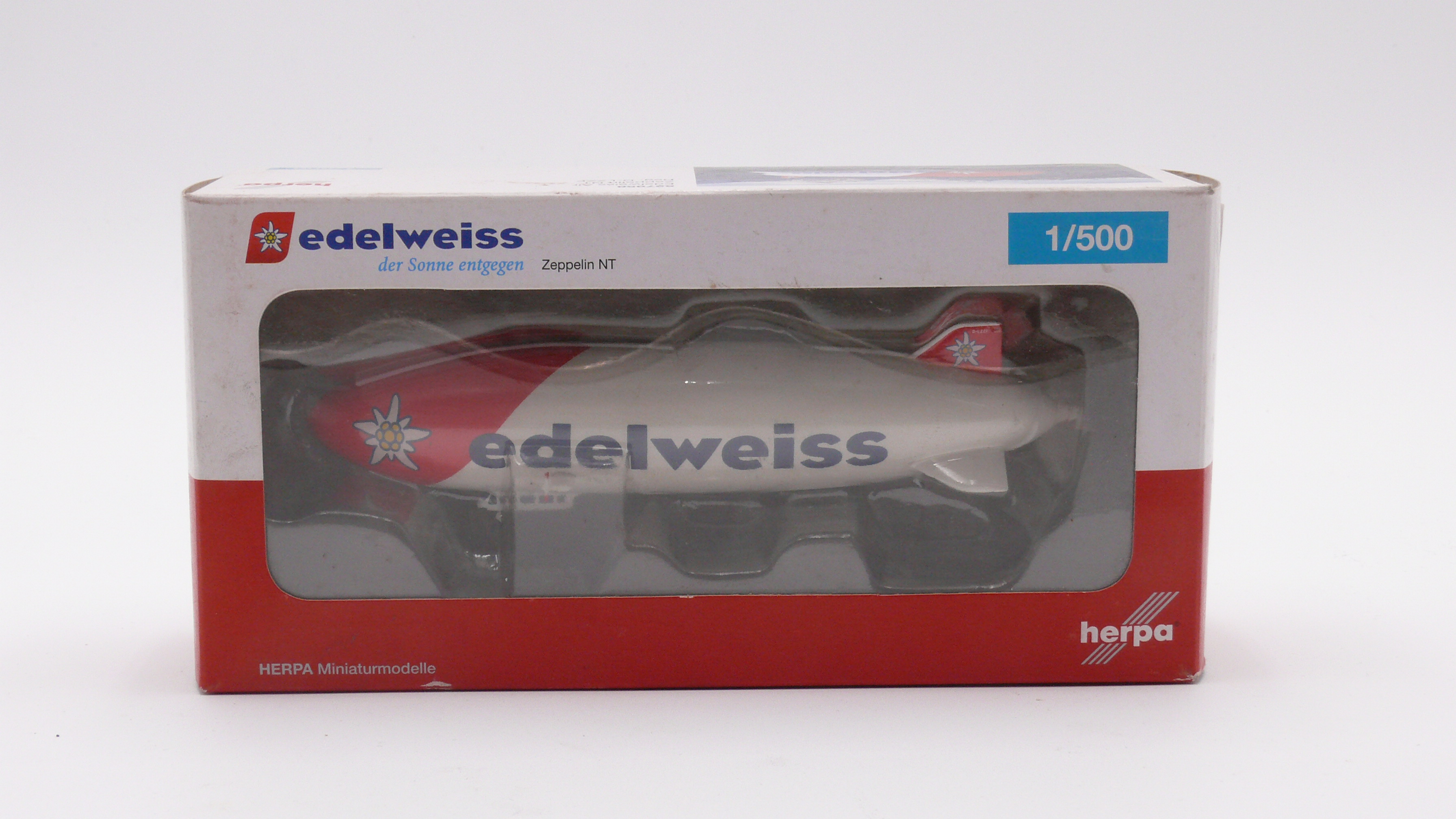 Herpa 527958 Zeppelin NT "Edelweiss" D-LZZF 1:500