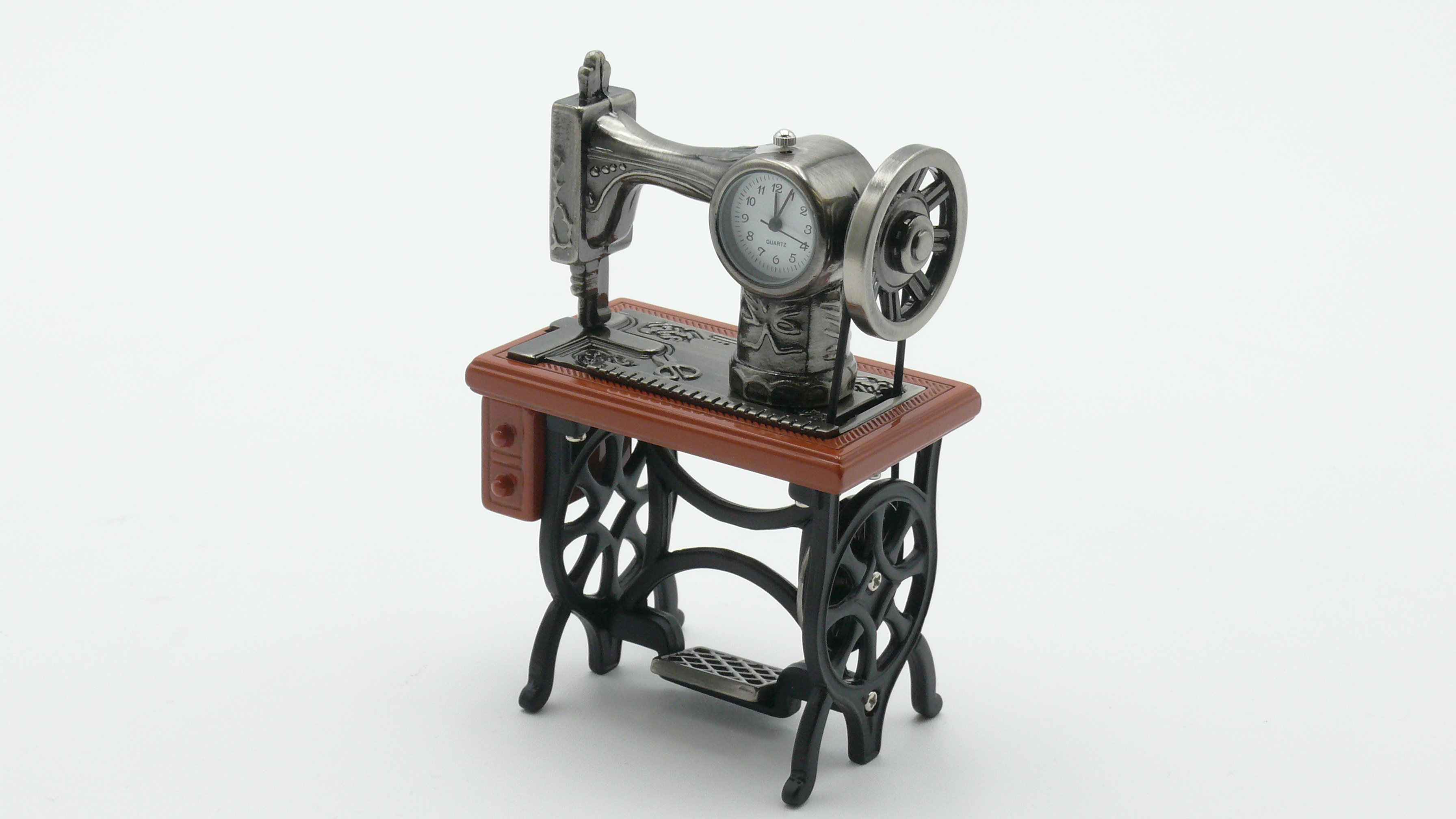 Miniatur-Uhr Nähmaschine Antik