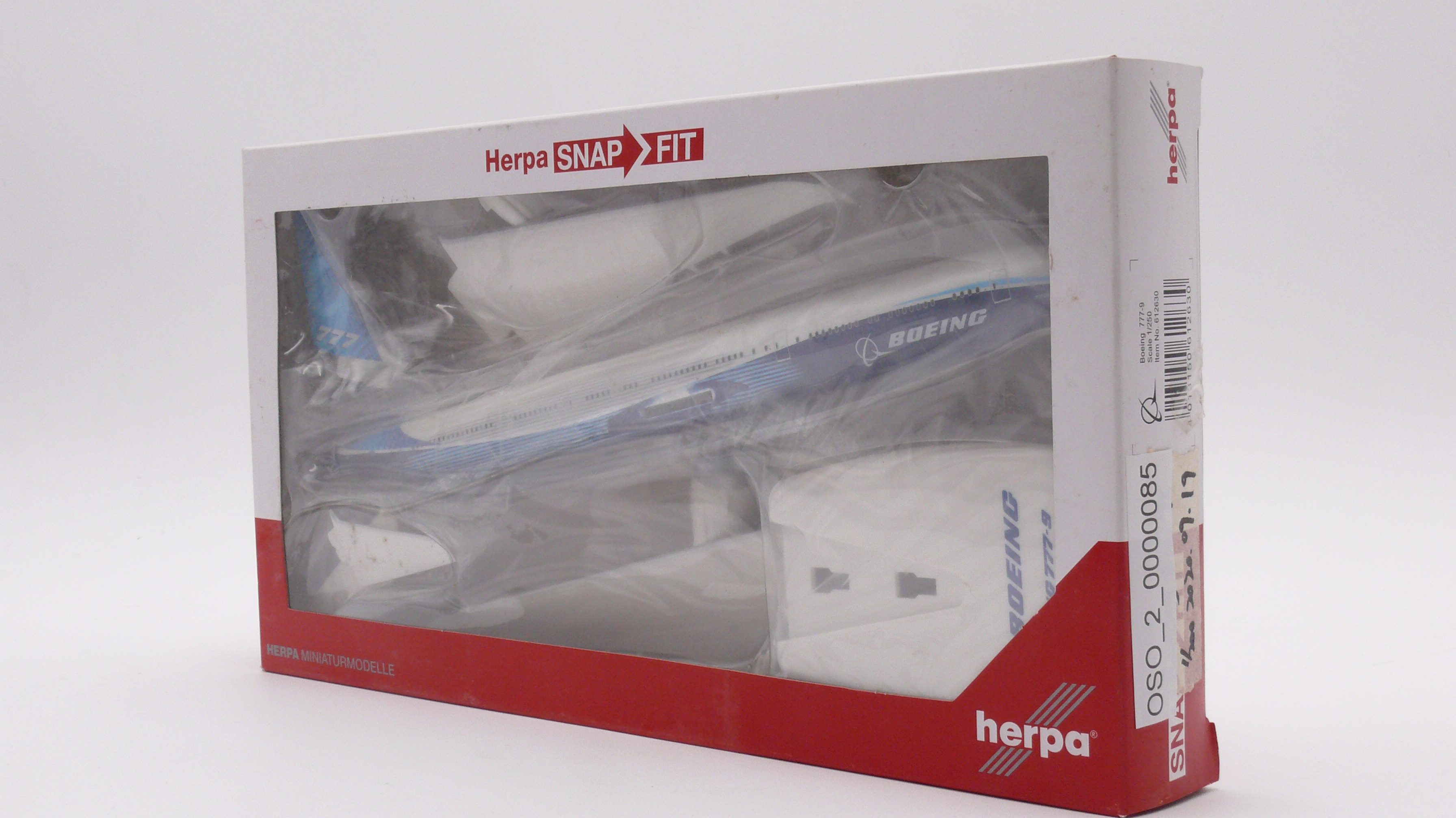 Herpa 612630 Boeing 777-9 Boeing N779XW 1:250