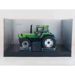 Universal Hobbies 4905 1:32 Deutz-Fahr DX 4.51 Tractor 