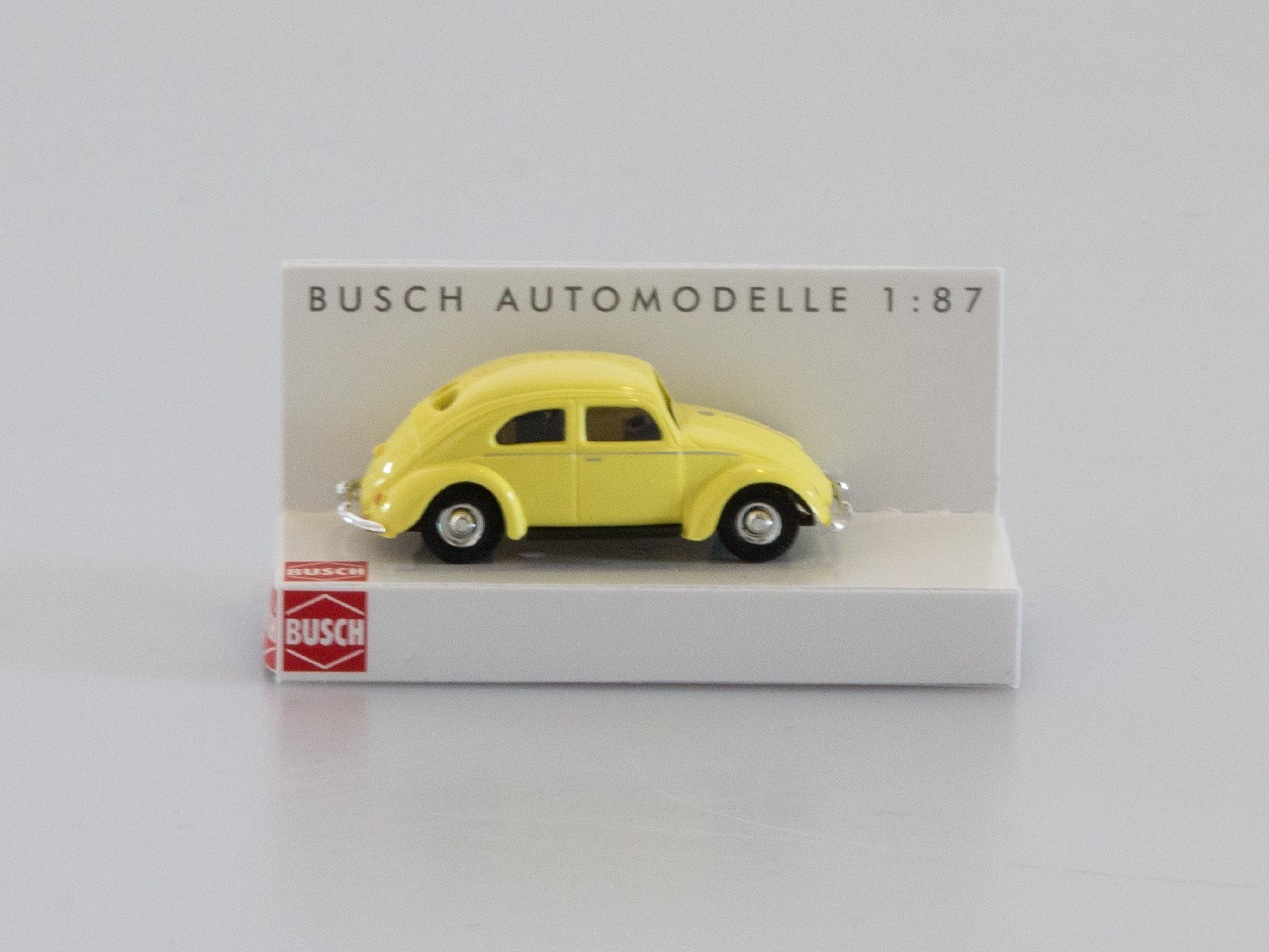 Busch 42700-112 VW Käfer mit Brezelfenster schwefelgelb