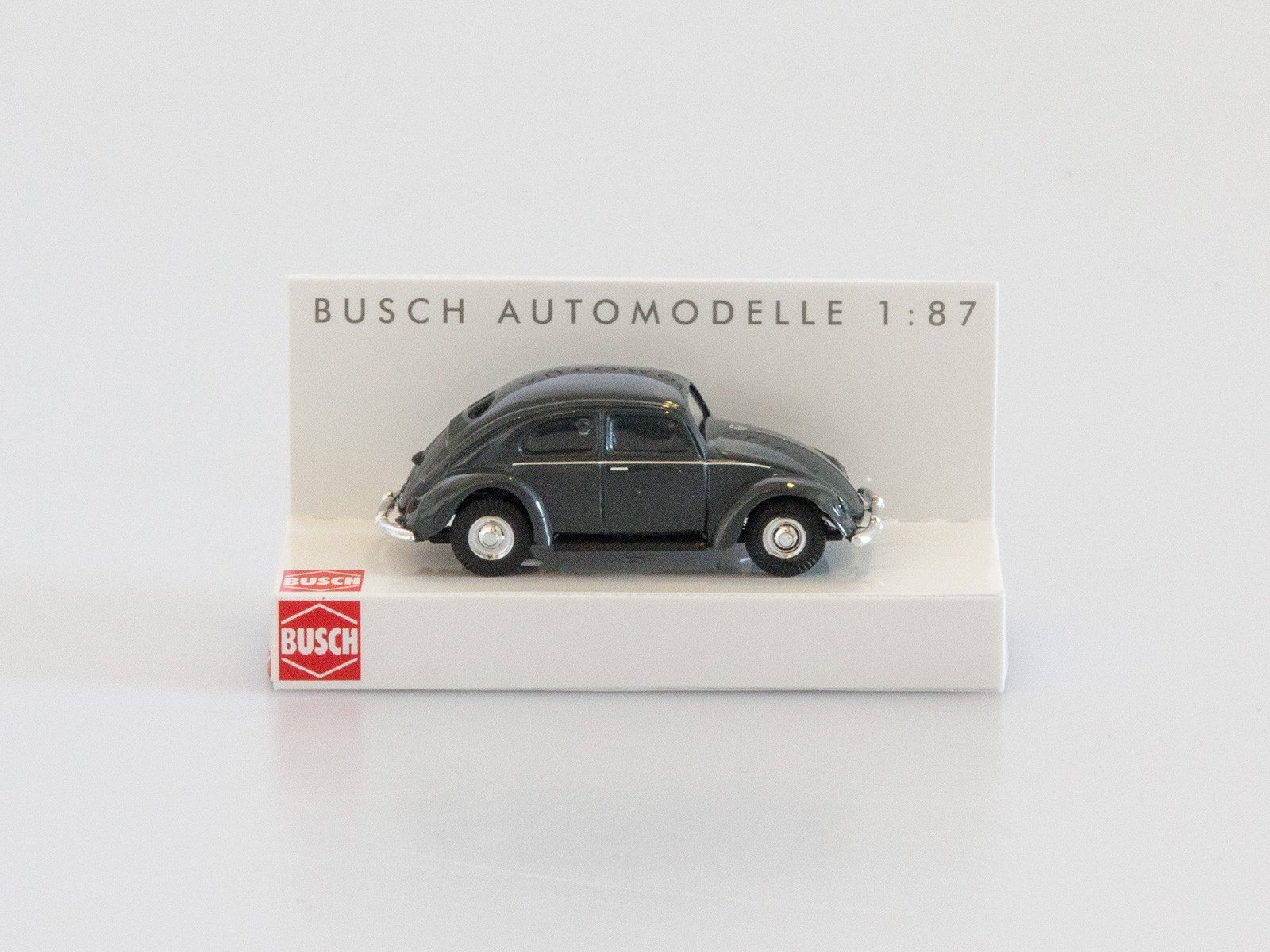Busch 42700-112 VW Käfer mit Brezelfenster SW-metal