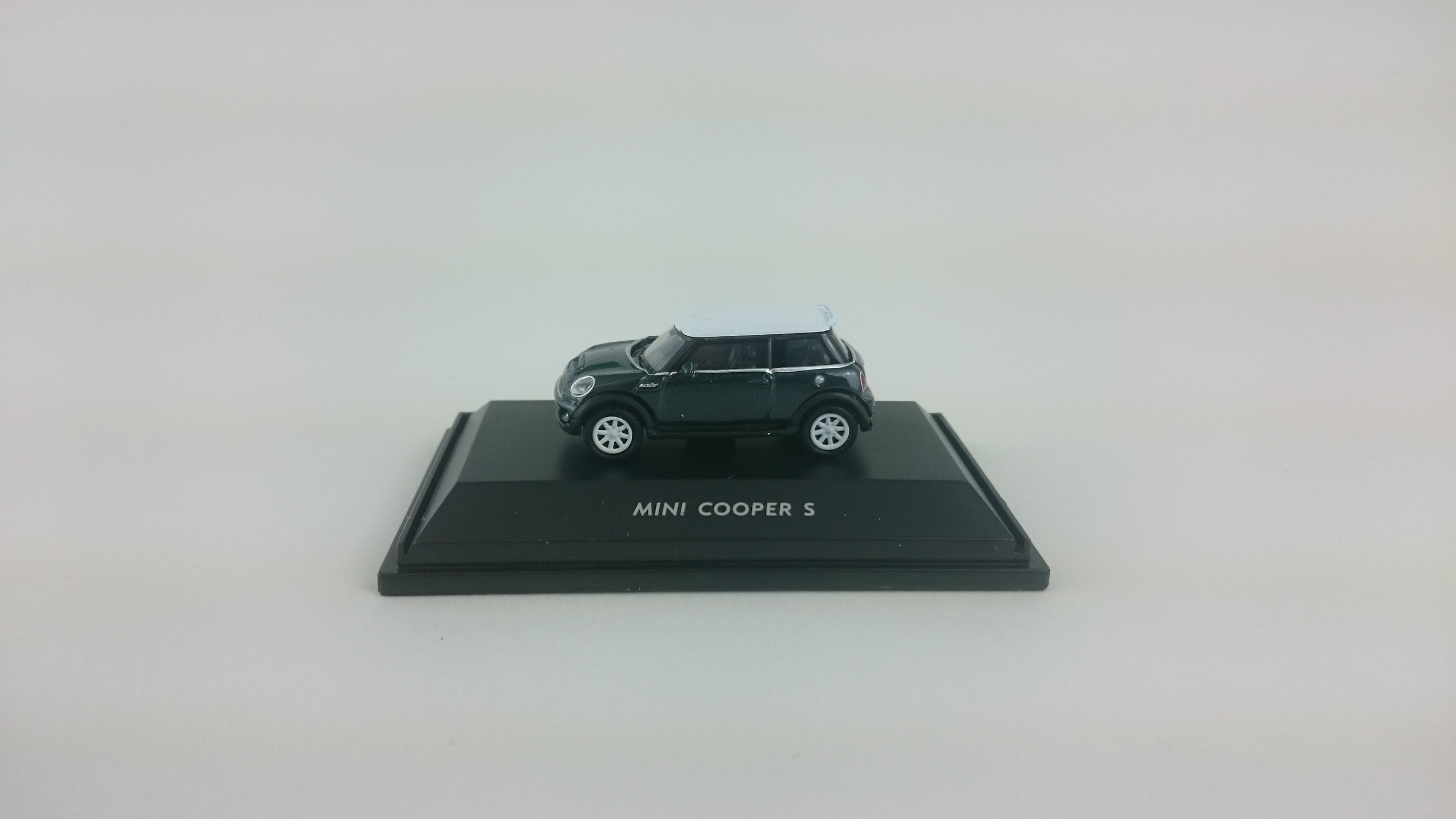 Welly 73128 Mini Cooper Grünmetallic "Exklusiv im Miniatur Wunderland"