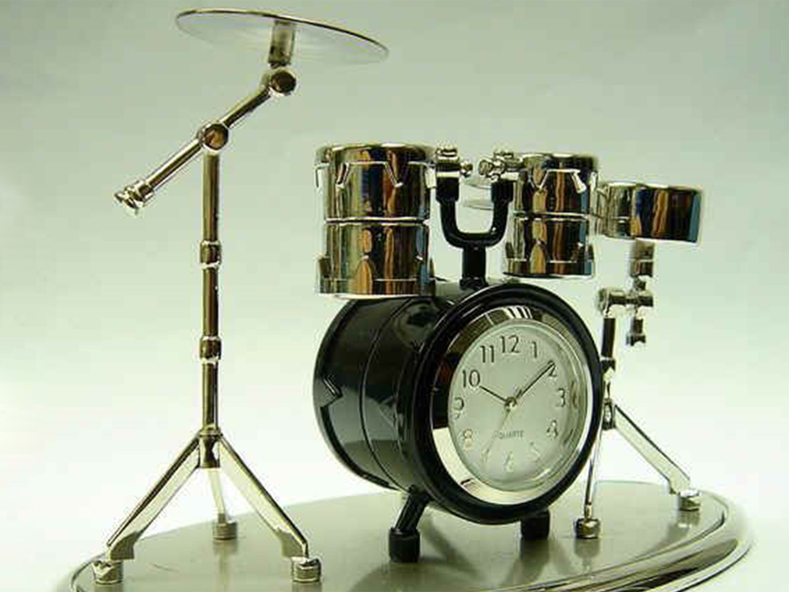 Drum Kit Miniature Clock