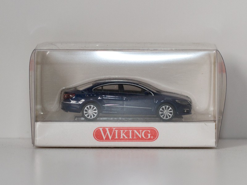 Wiking H0 0690130 VW Passat, bluemetallic