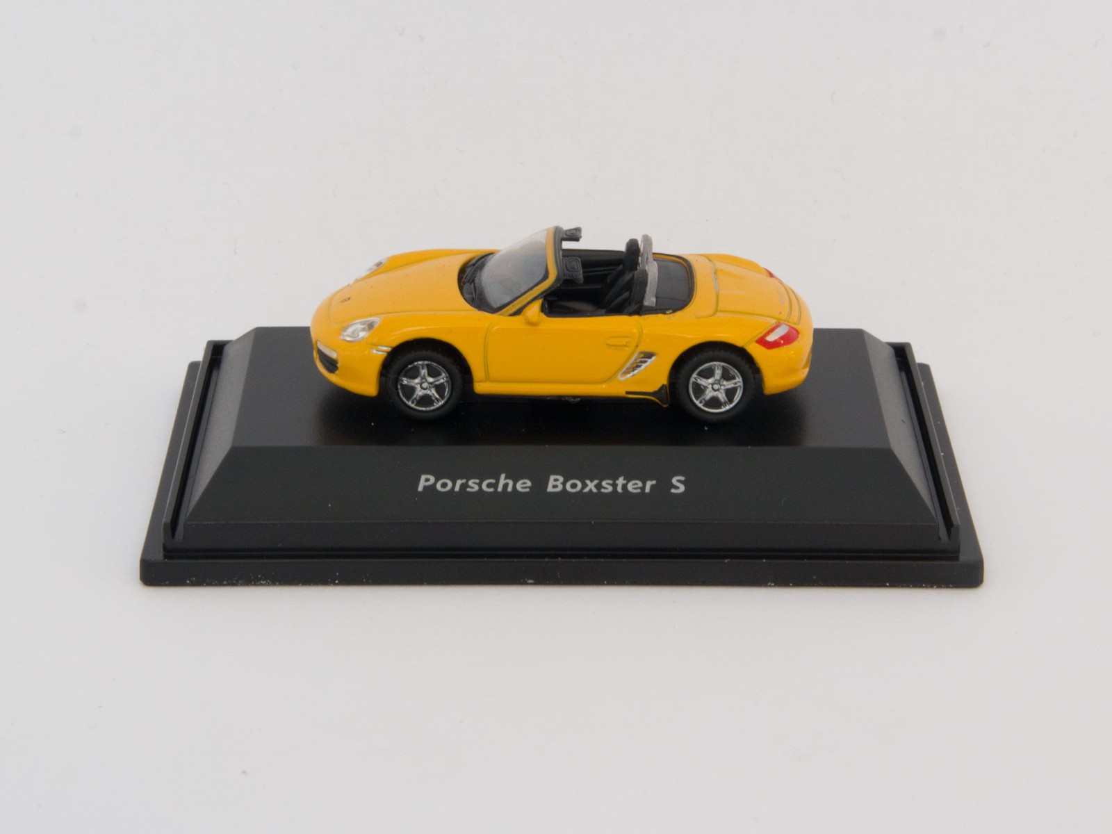Welly H0 73118 Porsche Boxter S yellow