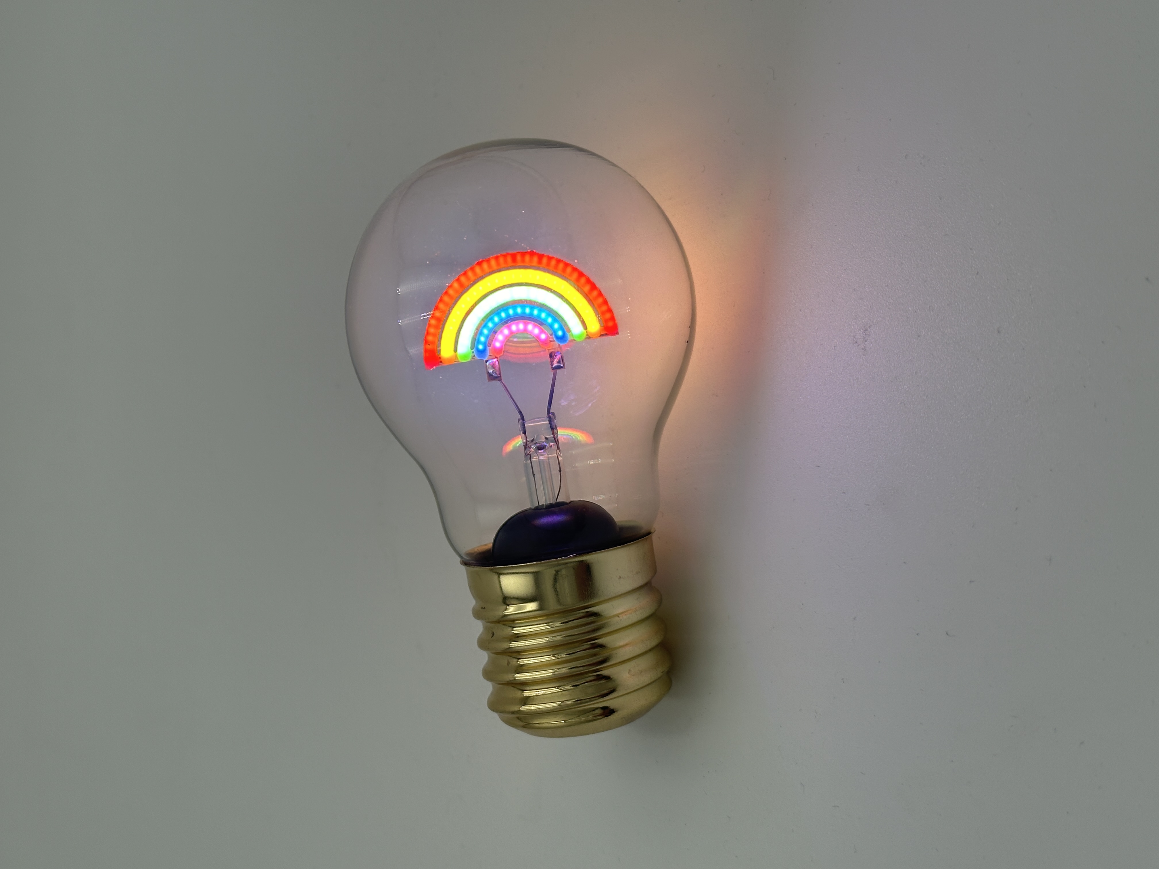 LED Glühbirne - Regenbogen