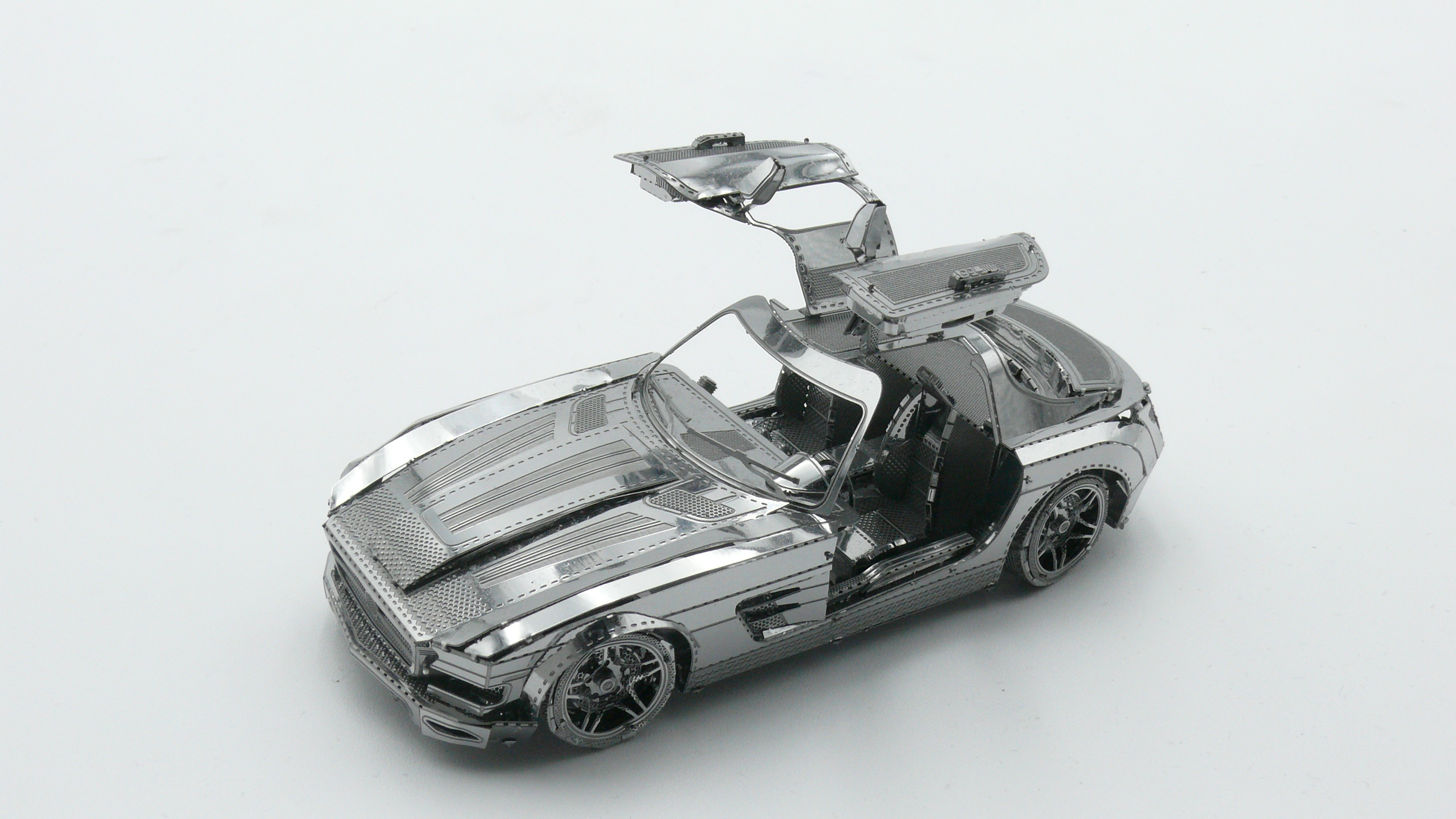 3D Metal Model Gull-winged Sportscar