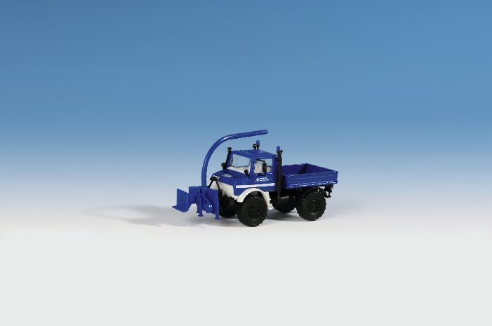 Kibri 18466 H0 Unimog "THW" with front shredder