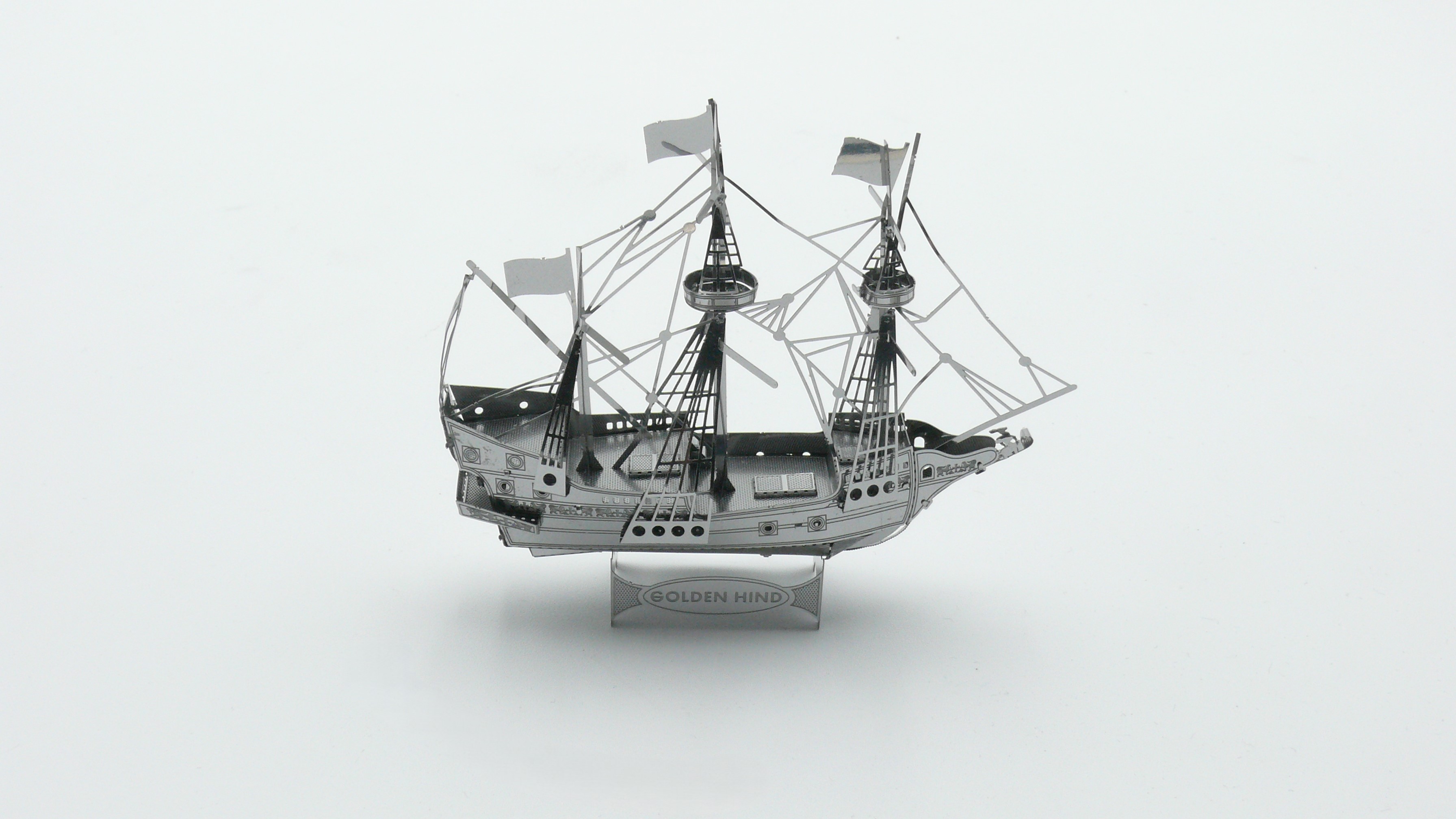 Mini 3D Metal Model Golden Hind Sailing Ship
