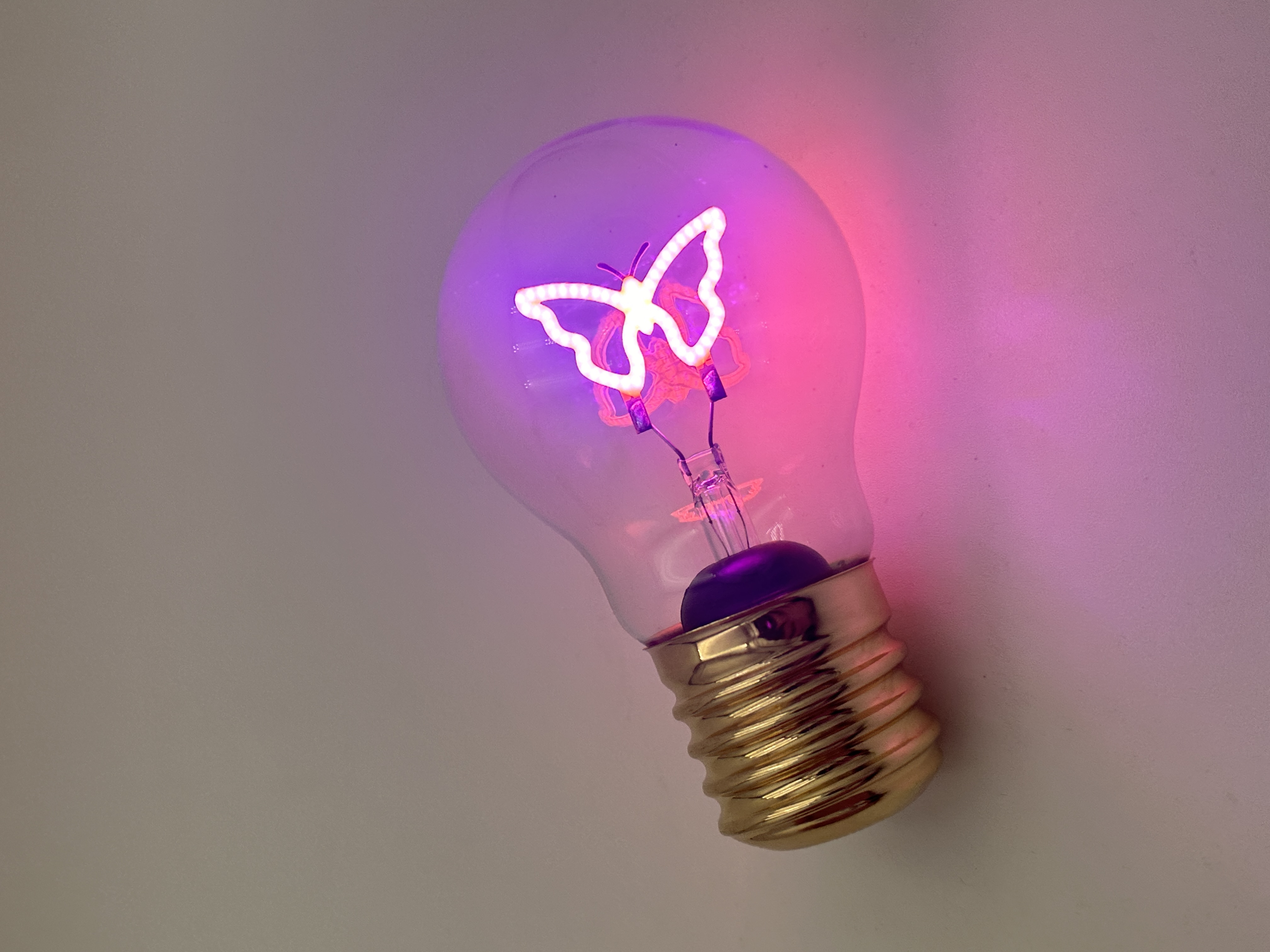 LED Glühbirne - Schmetterling
