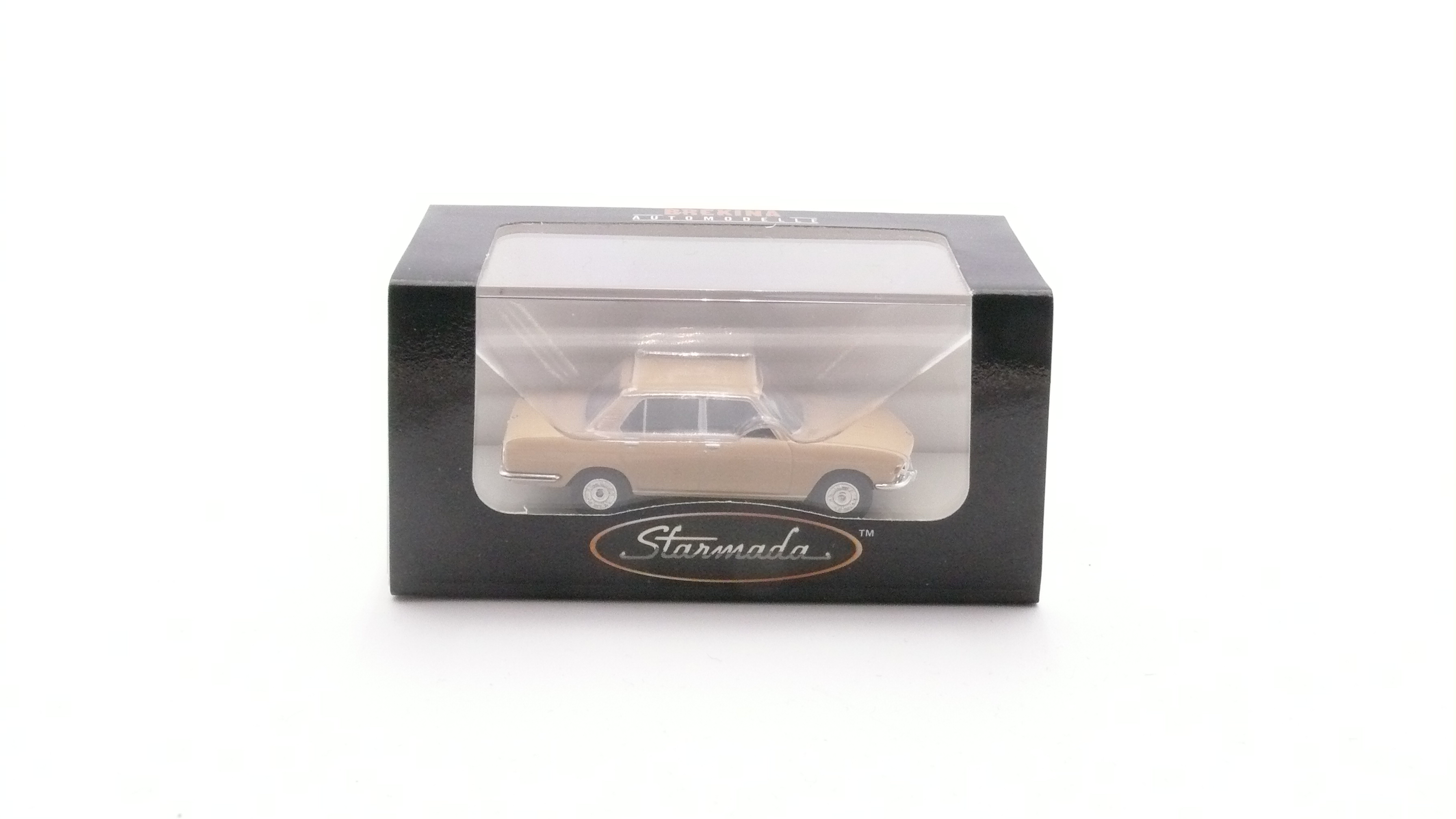 Brekina 13601 BMW 2500 beige 1:87